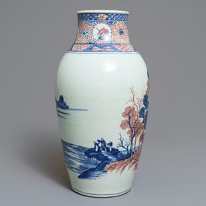 A Chinese blue, white and underglaze red landscape vase, 19th C. — 照片 3