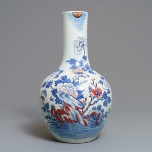 A Chinese blue, white and underglaze red 'rooster' vase, 19th C. — photo 1