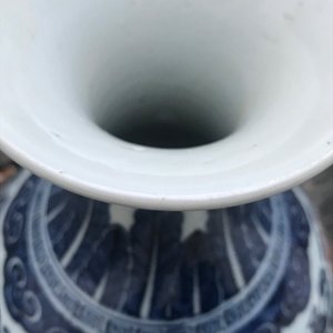 A Chinese blue, white and underglaze red yuhuchunping vase, Qianlong — 照片 34