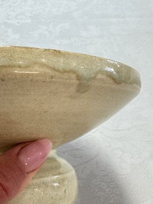 A Chinese bluish green-glazed spittoon, 'Zha Dou 渣斗', Five Dynasties — photo 7