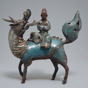 A Chinese bronze and cloisonné incense burner shaped as a sage on a qilin, seal mark, 19th C. — 照片 2
