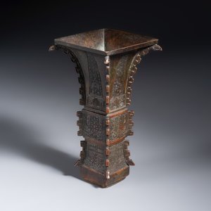 A Chinese bronze archaistic fang zun on a later wooden stand — photo 2