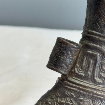 A Chinese bronze arrow vase, 'Touhu 投壺' — photo 7
