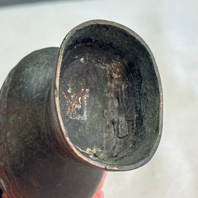 A Chinese bronze arrow vase, 'Touhu 投壺' — photo 11