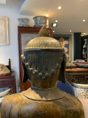 A Chinese bronze Bodhisattva on a lotus throne, Ming — photo 11