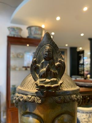 A Chinese bronze Bodhisattva on a lotus throne, Ming — photo 3