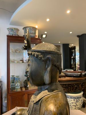 A Chinese bronze Bodhisattva on a lotus throne, Ming — photo 8