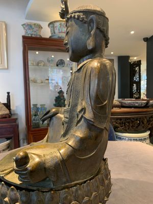 A Chinese bronze Bodhisattva on a lotus throne, Ming — photo 9