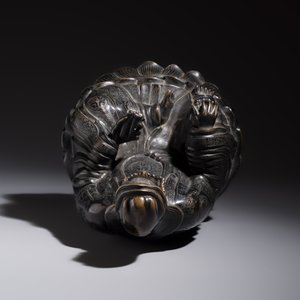 A Chinese bronze Bodhisattva seated on a lotus throne, 20th C. — photo 6
