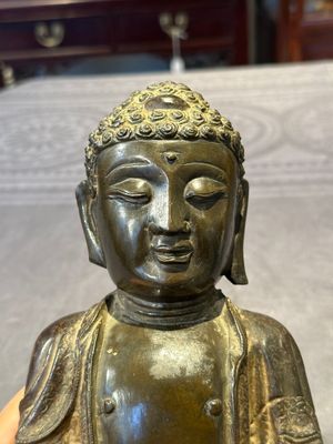 A Chinese bronze Buddha, Ming — photo 5