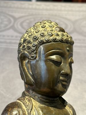 A Chinese bronze Buddha, Ming — photo 9