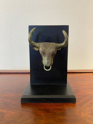 A Chinese bronze buffalo head ornament, Warring States Period — 照片 2