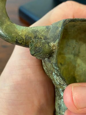 A Chinese bronze buffalo head ornament, Warring States Period — 照片 9