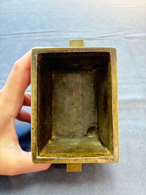 A Chinese bronze censer with double gourd design, Qianlong mark and of the period — 照片 5