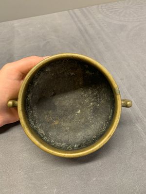 A Chinese bronze censer with 'ji 戟' handles, Xuande mark, 18th C. — photo 5