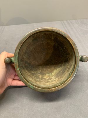 A Chinese bronze censer with 'ji 戟' handles, Zhi Xuan 致軒 mark, 17/18th C. — photo 5
