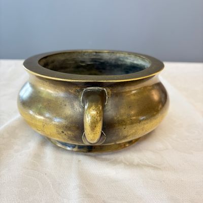 A Chinese bronze censer with loop-handles — photo 4