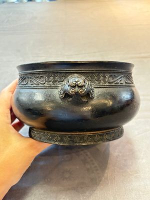 A Chinese bronze censer with 'tianji' handles and kuilong design, Xuande mark, 18/19th C. — 照片 4