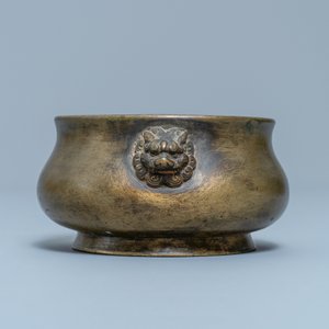A Chinese bronze censer, Xuande mark, 17/18th C. — 照片 2
