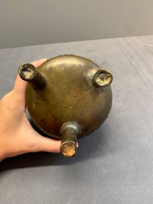 A Chinese bronze covered censer and a tripod censer, Ming/Qing — photo 14