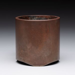 A Chinese bronze cylindric tripod censer, Guiyou 癸酉 mark, 17/18th C. — photo 3
