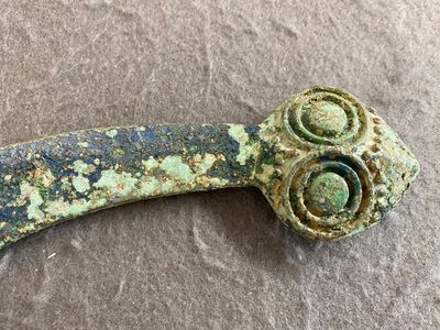 A Chinese bronze dagger with serpent heads, Warring States Period — 照片 9
