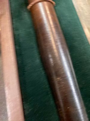 A Chinese bronze dagger with wooden scabbard in a display case, Han — photo 8