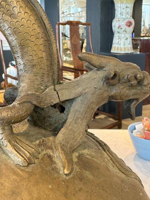 A Chinese bronze 'dragon' bell, 19th C. — photo 16
