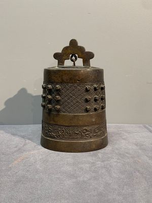 A Chinese bronze 'elephant' censer and cover, Qianlong mark, 18/19th C. — photo 1