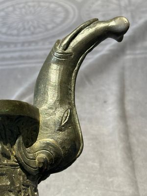 A Chinese bronze 'elephant' tripod censer and cover, Ming — 照片 17
