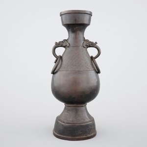 A Chinese bronze elongated bottle-shaped vase, Ming Dynasty — foto 1