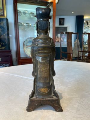 A Chinese bronze figure of an official, Ming — photo 3