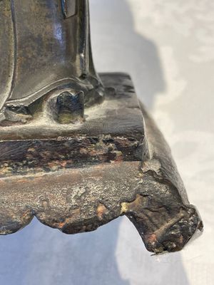 A Chinese bronze figure of an official, Ming — photo 10