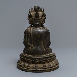 A Chinese bronze figure of Buddha, Ming — 照片 3