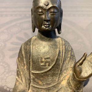 A Chinese bronze figure of Buddha, Ming — 照片 15