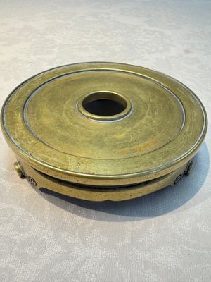 A Chinese bronze handled censer and stand, 17/18th C. — photo 13