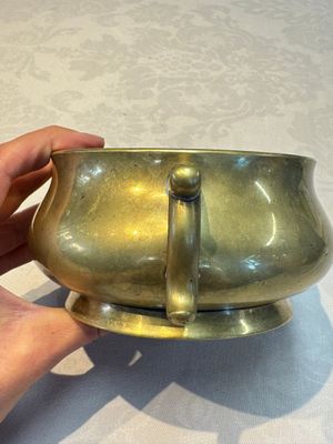 A Chinese bronze handled censer and stand, 17/18th C. — photo 5