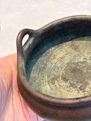A Chinese bronze handled tripod censer, Yu Tang Jing Wan 玉堂精玩 mark, 17th C. — 照片 7