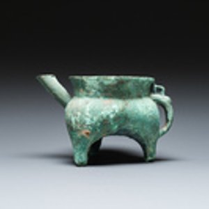 A Chinese bronze 'he' wine ewer, Western Zhou, ca. 11th-8th C. b.C. — photo 2