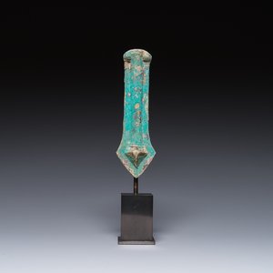 A Chinese bronze horse harness frontlet, Western Zhou — photo 1