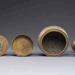 A Chinese bronze incense set for the Islamic market, 17/18th C. — 照片 7