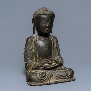A Chinese bronze model of Amithaba Buddha, Ming — photo 7