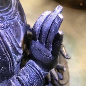 A Chinese bronze model of Guanyin, Ming — photo 9