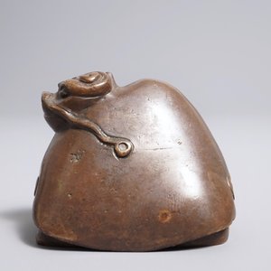 A Chinese bronze scroll or paper weight shaped as the dragon turtle Longui, 18/19th C. — 照片 5