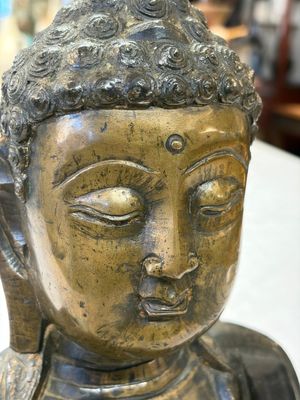 A Chinese bronze seated Buddha, Ming — photo 3