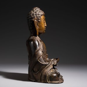A Chinese bronze seated Buddha, Ming — photo 4