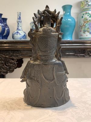 A Chinese bronze seated Guanyin, Ming — photo 4