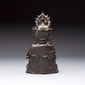 A Chinese bronze seated Guanyin, Ming — photo 4