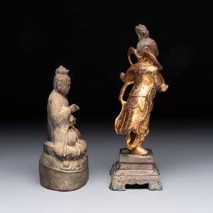 A Chinese bronze Taoist figure and a gilt-lacquered guardian, Ming — photo 4