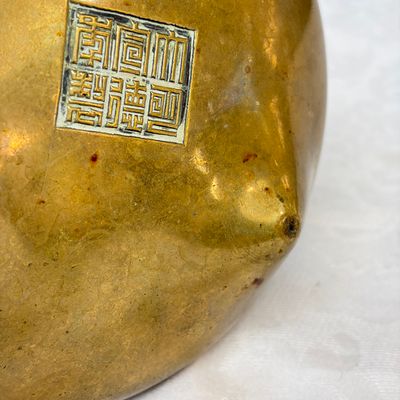 A Chinese bronze tripod censer — photo 17